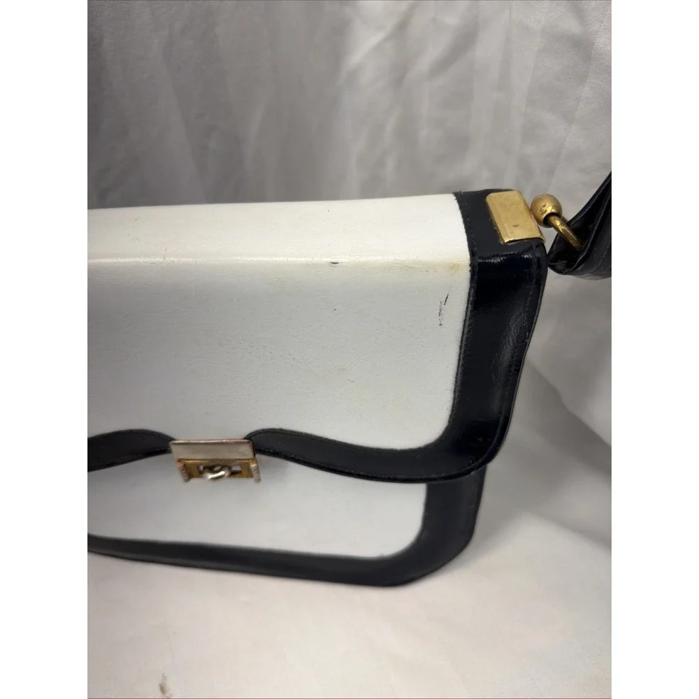 Vintage White And‎ Black Purse